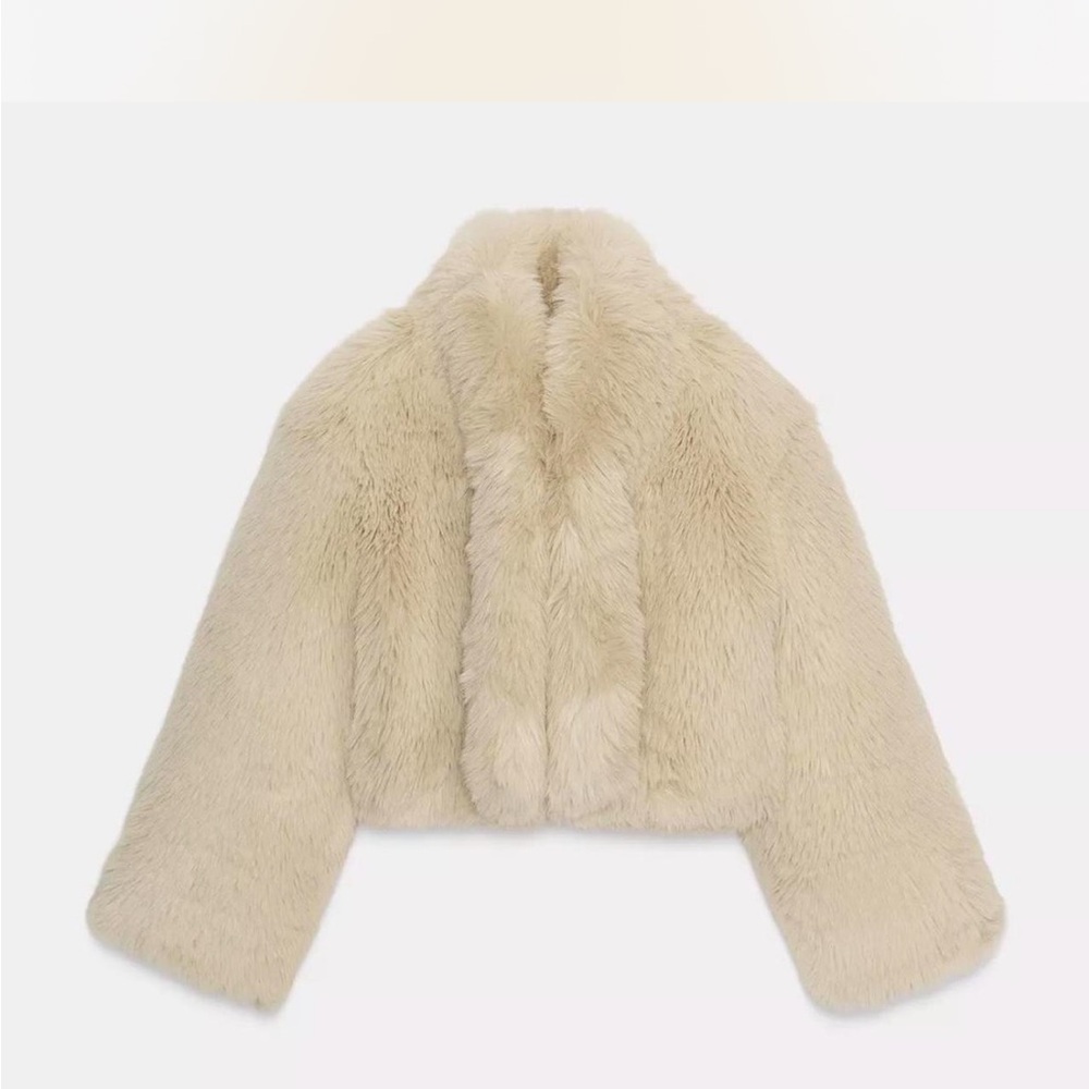 Zara Beige Short Faux Fur Coat